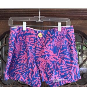 Lilly Pulitzer Callahan shorts. Size 6.